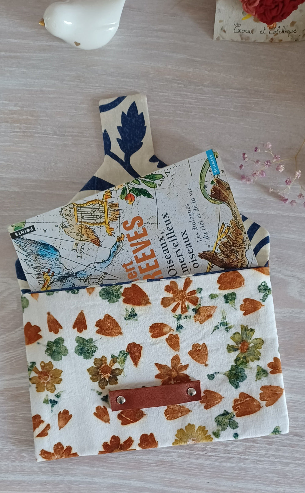 La Pochette « sérieuse » Crocus et Colchique