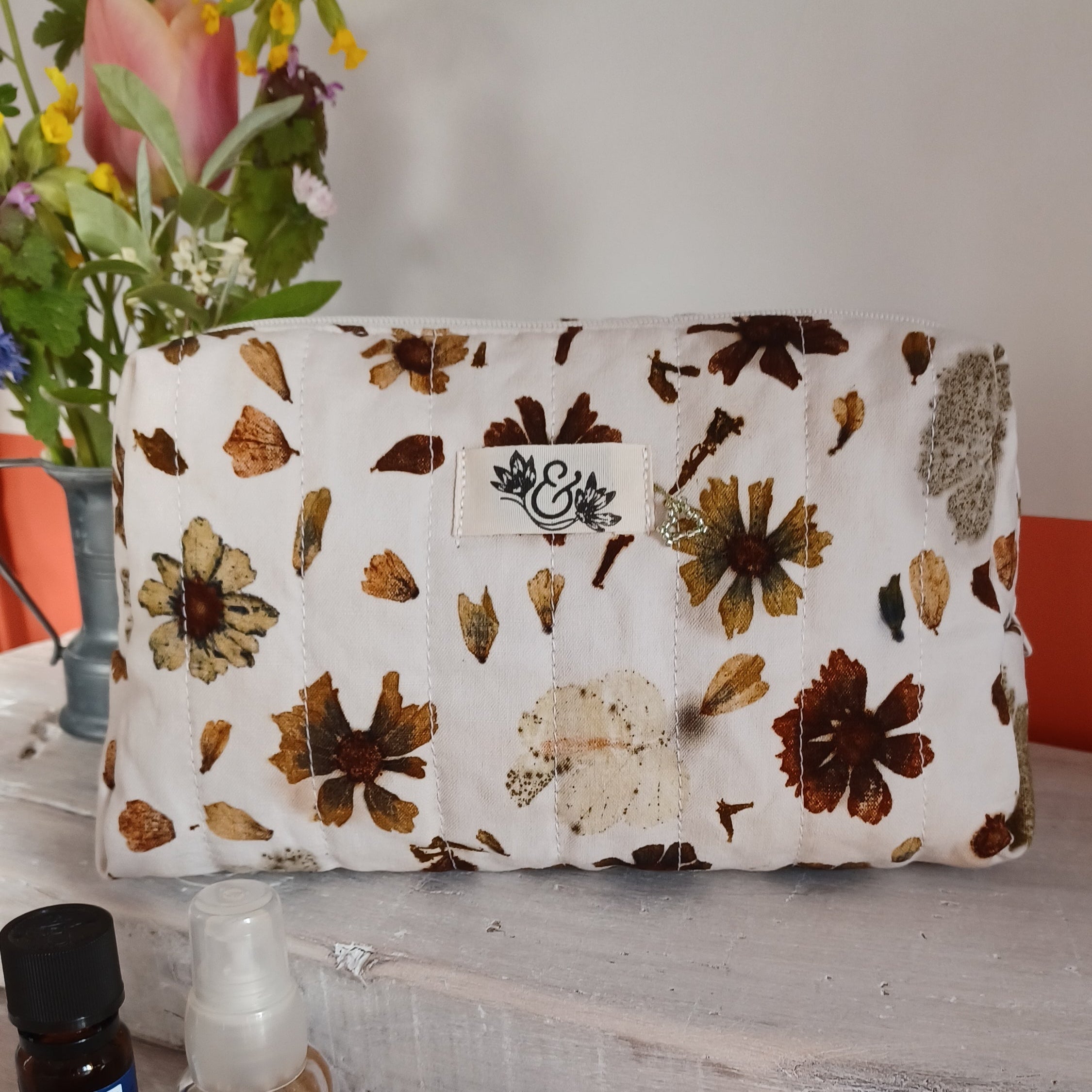 La Trousse de toilette Crocus et Colchique