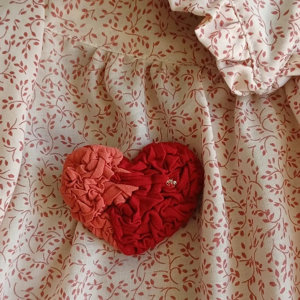 broche coeur rouge rose